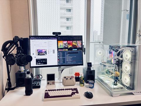White PC